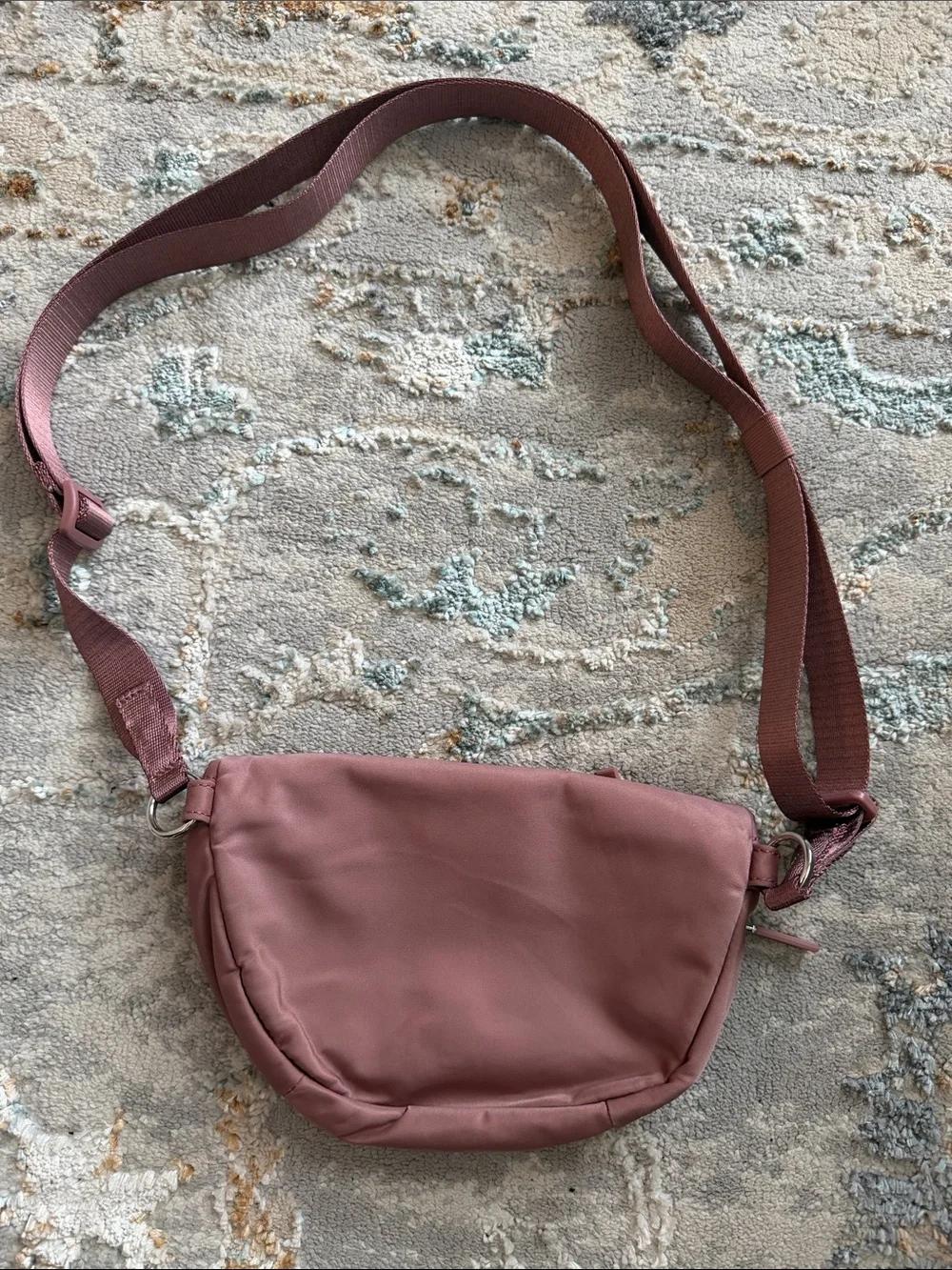 Lululemon festival bag 2L